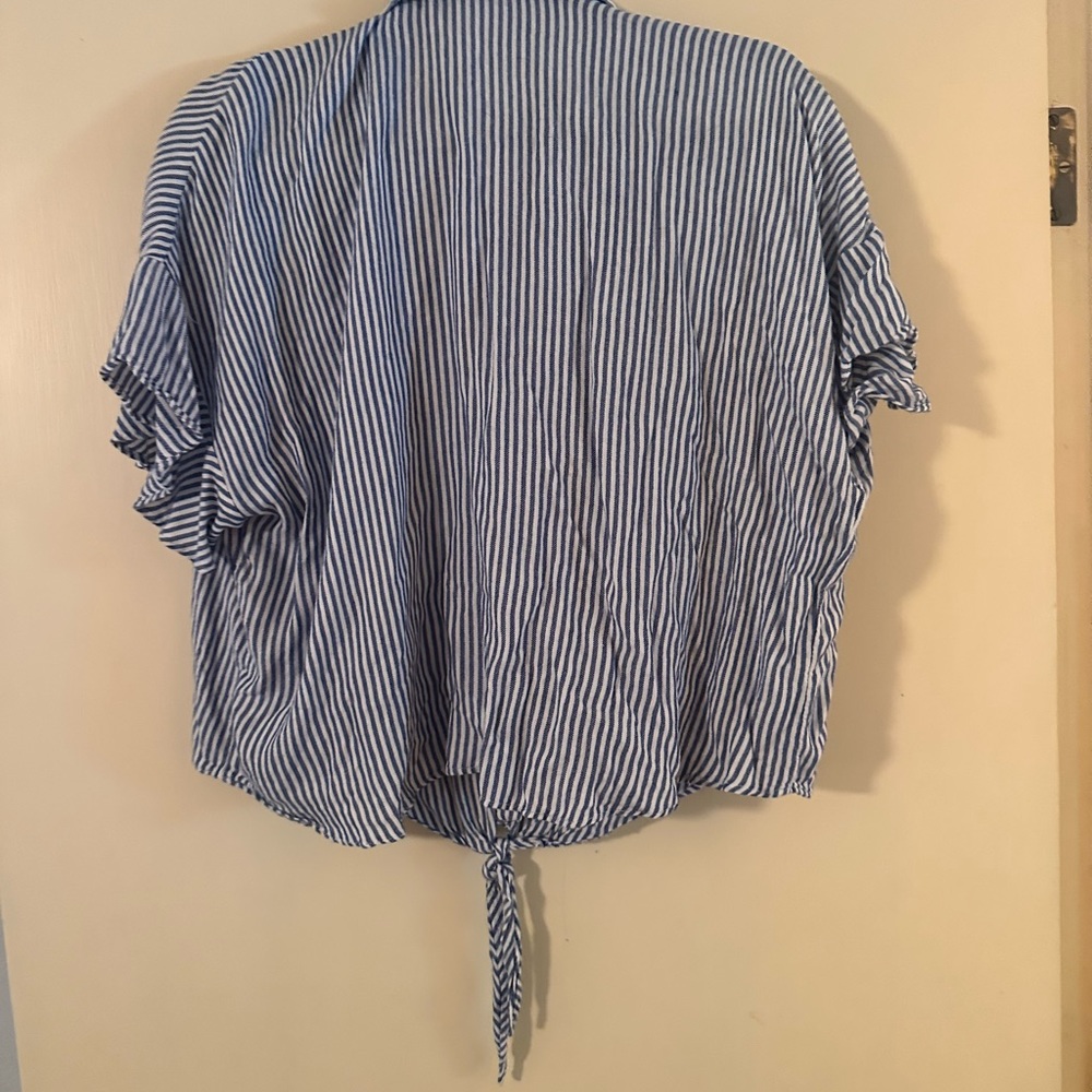 Mossimo blouse - Picture 2 of 3